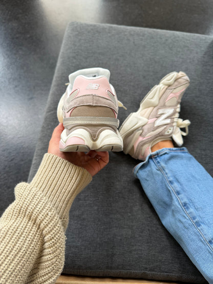 New Balance 9060 Pink Beige