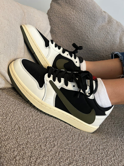Jordan 1 Retro Low OG SP Travis Scott en verde oliva