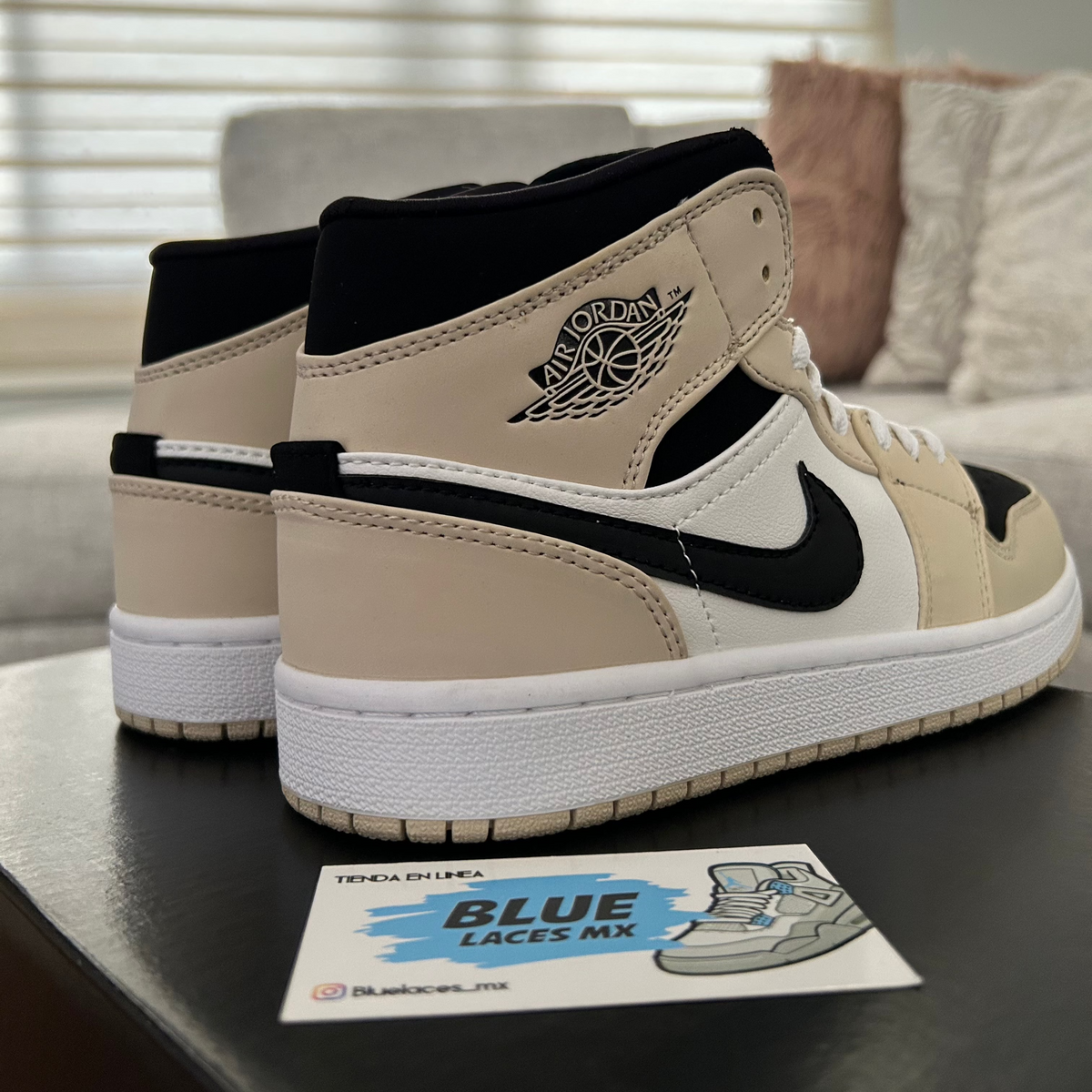 Nike Jordan High en beige