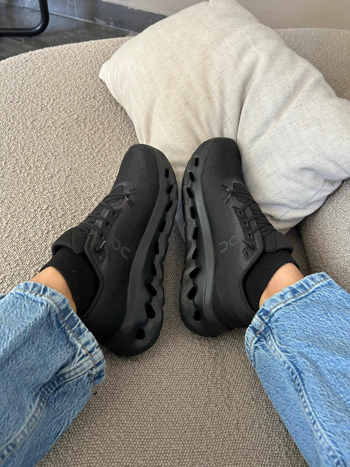 CLOUDTILL NEGRO